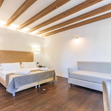 Raphael Hotel 아르바탁스 외부 사진
