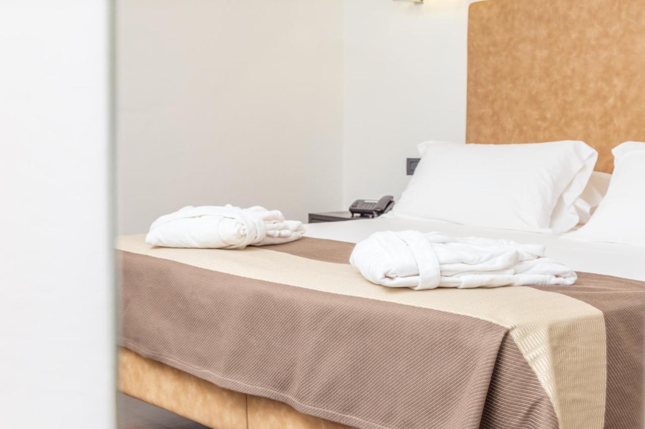 Raphael Hotel 아르바탁스 외부 사진